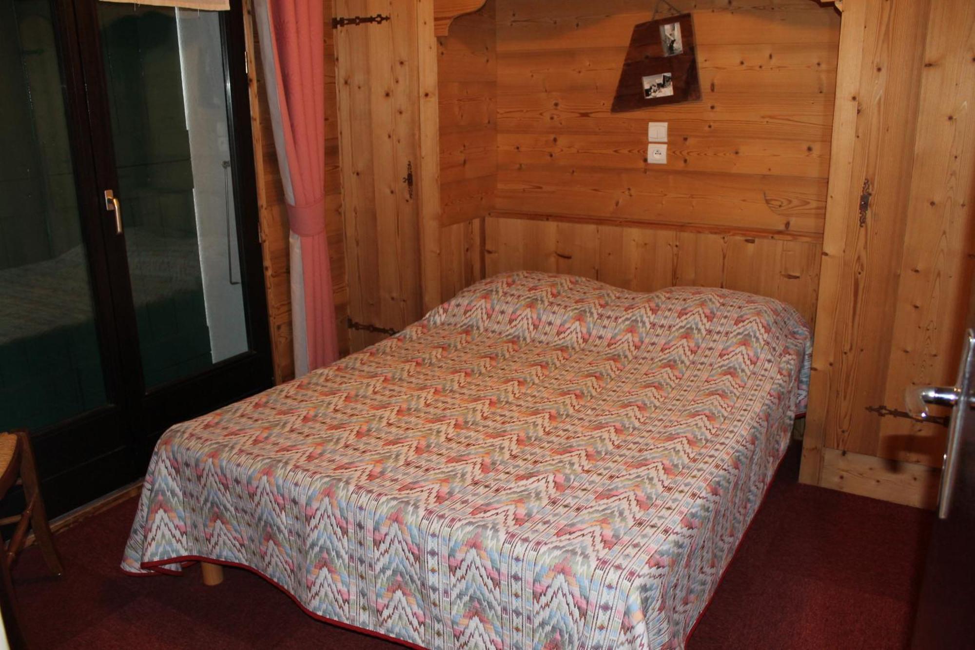阿尔卑斯花卉小屋酒店 莱热 外观 照片