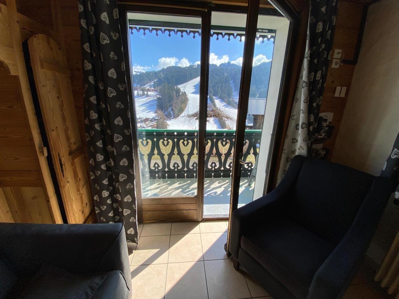 阿尔卑斯花卉小屋酒店 莱热 外观 照片