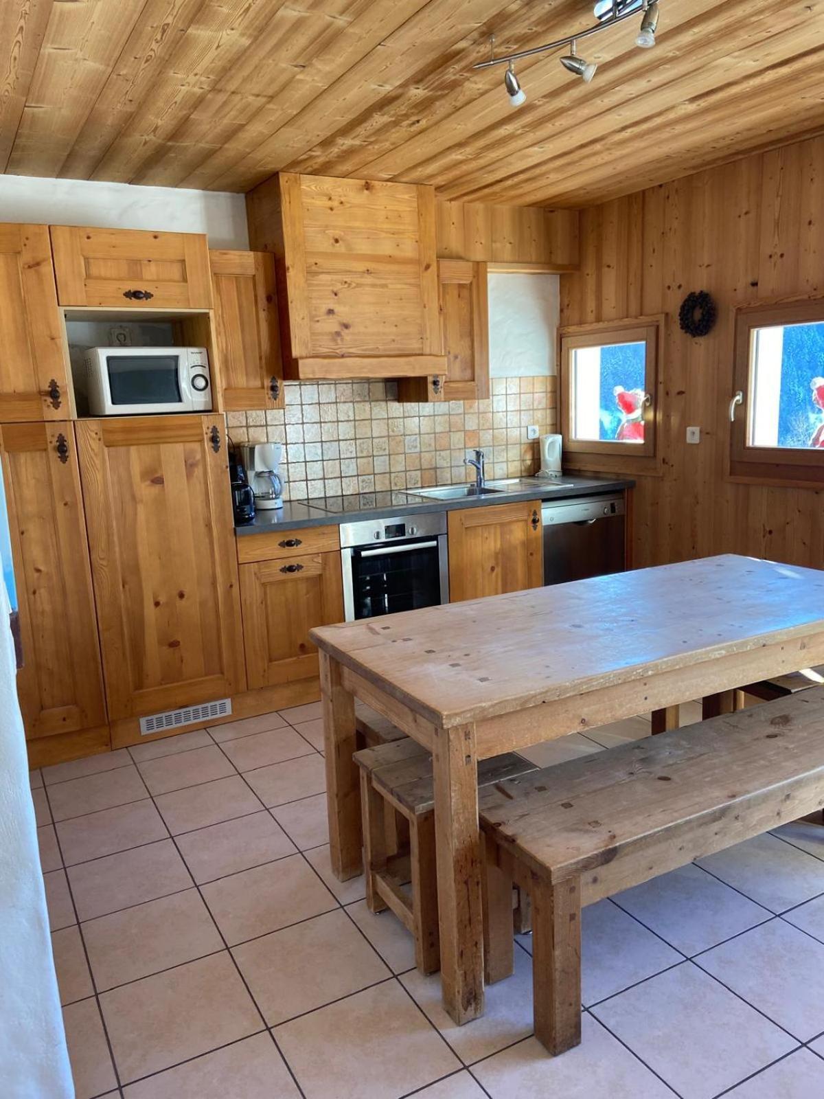 阿尔卑斯花卉小屋酒店 莱热 外观 照片